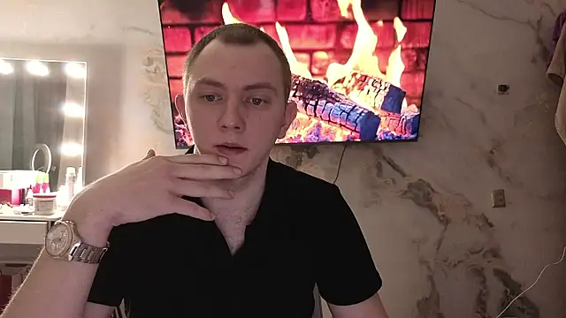 Snapshot of Crystal_Nuts chatting on 03/02/26, 07:15 Crystal Nuts online show from 03/02/26, 07:15