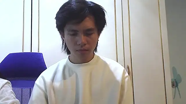 Guy nextdoor69 online show from 04/07/26, 09:32