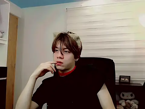 duvisex19 online show from 03/18/26, 03:20