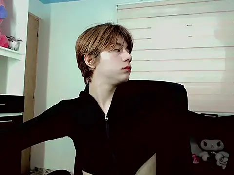 duvisex19 online show from 03/25/26, 09:32