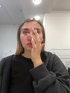 MonicaWestt online show from 02/10/26, 07:12