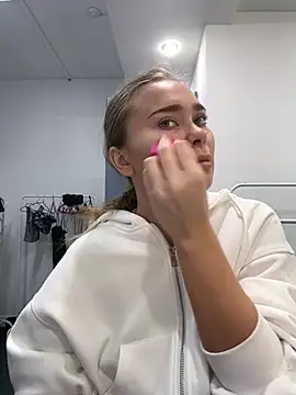 MonicaWestt online show from 03/31/26, 06:14