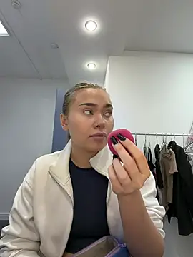 MonicaWestt online show from 06/23/26, 06:22