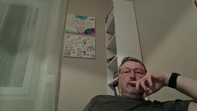 doudou310 online show from 03/02/26, 05:19