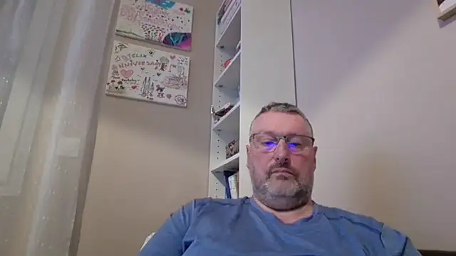 doudou310 online show from 03/05/26, 05:14