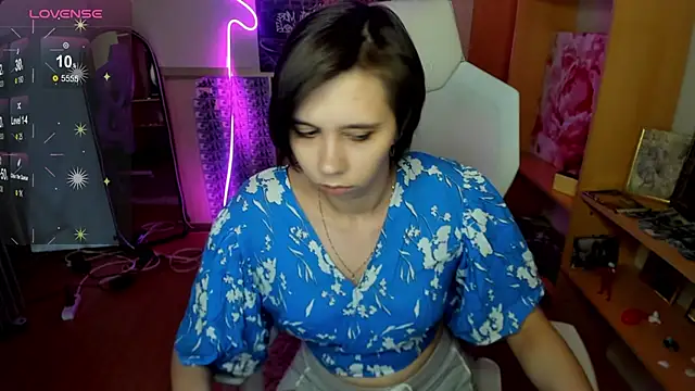 Snapshot of Scarlet_Sirenn chatting on 02/15/26, 08:13 Scarlet Sirenn online show from 02/15/26, 08:13