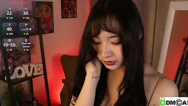 Noiry Vuvez online show from 04/17/26, 08:12