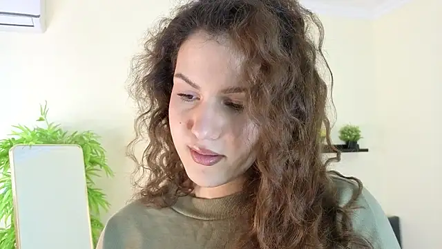 Snapshot of Lili_Torin chatting on 02/13/26, 01:29 Lili Torin online show from 02/13/26, 01:29