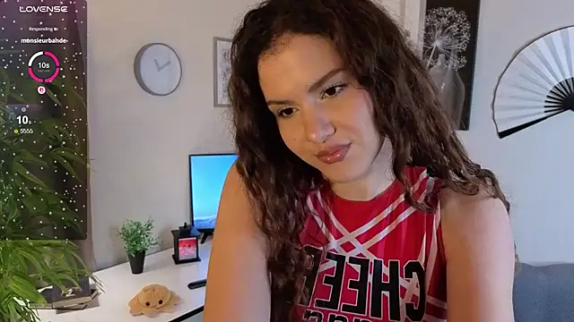 Snapshot of Lili_Torin chatting on 02/22/26, 09:19 Lili Torin online show from 02/22/26, 09:19