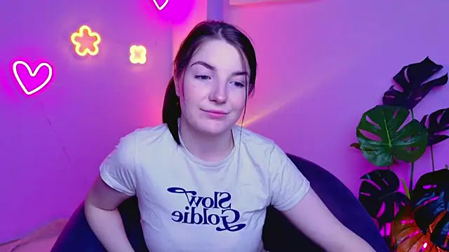 AliceChanel online show from 04/14/26, 03:01