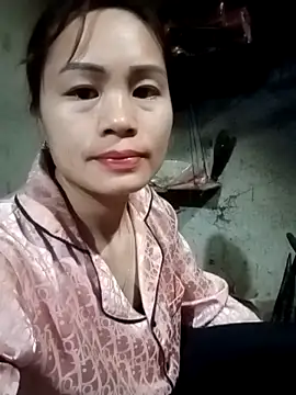 Snapshot of l_kiss chatting on 02/06/26, 11:24 l kiss online show from 02/06/26, 11:24