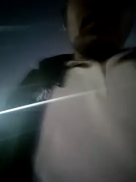 Snapshot of crazyxy12 chatting on 02/02/26, 04:06 crazyxy12 online show from 02/02/26, 04:06