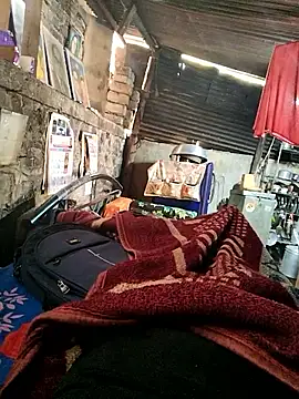 Snapshot of crazyxy12 chatting on 02/17/26, 07:05 crazyxy12 online show from 02/17/26, 07:05