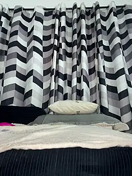 Snapshot of SluttyEll chatting on 02/06/26, 06:55 SluttyEll online show from 02/06/26, 06:55