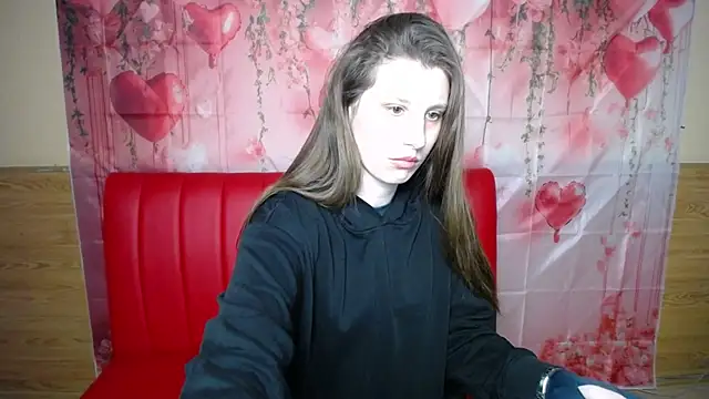 Snapshot of LilianaShine chatting on 02/04/26, 12:11 LilianaShine online show from 02/04/26, 12:11