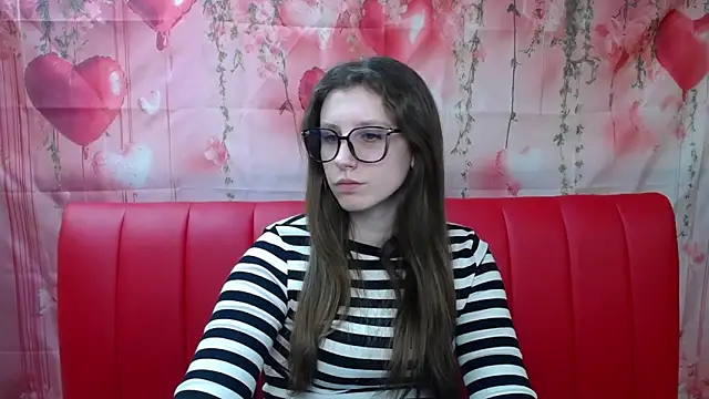 LilianaShine online show from 03/18/26, 02:20