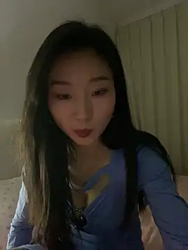 XiaoGui10 online show from 02/12/26, 02:45