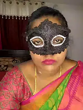 Snapshot of Tamil_Shalini12 chatting on 05/09/26, 04:45 Tamil Shalini12 online show from 05/09/26, 04:45