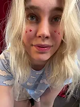 Snapshot of LovelyMiu chatting on 02/08/26, 10:51 LovelyMiu online show from 02/08/26, 10:51