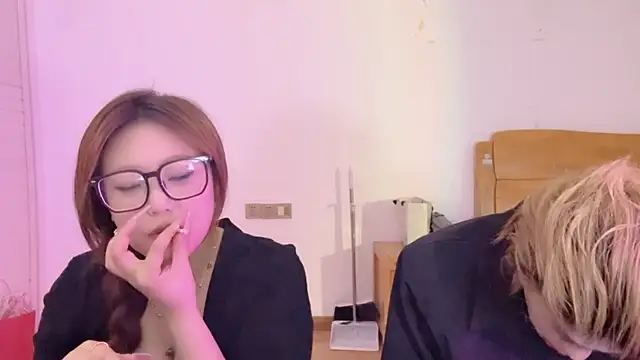Snapshot of SM_JIAJIA_ZL chatting on 04/30/26, 10:25 SM JIAJIA ZL online show from 04/30/26, 10:25