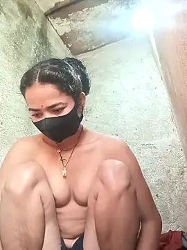 Snapshot of Sunali_Bendre chatting on 02/14/26, 02:30 Sunali Bendre online show from 02/14/26, 02:30