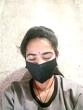 Snapshot of Sunali_Bendre chatting on 02/27/26, 02:50 Sunali Bendre online show from 02/27/26, 02:50