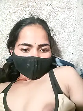 Sunali Bendre online show from 04/10/26, 02:55