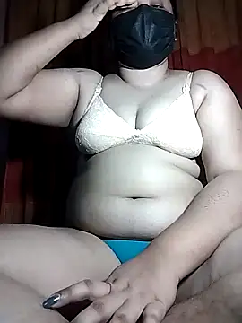 x -hot online show from 04/05/26, 06:05