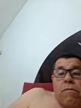 Snapshot of eros3442 chatting on 03/07/26, 03:47 eros3442 online show from 03/07/26, 03:47