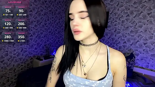 IeshaOsorio online show from 03/26/26, 06:19