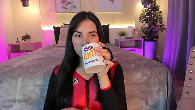 IsabellaSweet   online show from 03/06/26, 03:47