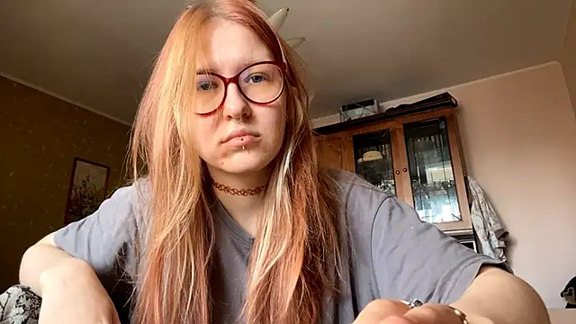 LaureenVielma online show from 02/23/26, 08:22