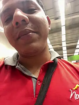 Snapshot of Loaisn chatting on 03/03/26, 11:32 Loaisn online show from 03/03/26, 11:32