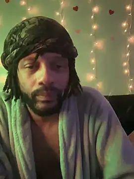 Snapshot of magic_man1085 chatting on 02/18/26, 05:20 magic man1085 online show from 02/18/26, 05:20