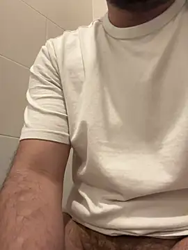 latinocalientehot online show from 04/15/26, 07:43