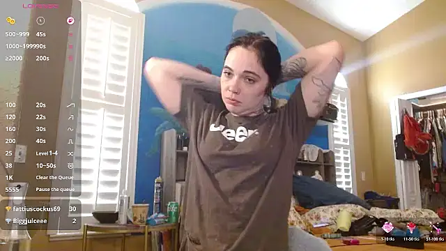 ahungkittykat online show from 04/17/26, 11:08