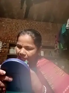 Snapshot of Pooja_sahu chatting on 02/08/26, 06:44 Pooja sahu online show from 02/08/26, 06:44