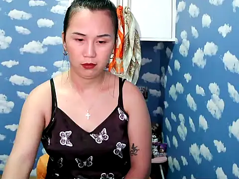 Snapshot of Kitty_Bear02 chatting on 02/06/26, 01:54 Kitty Bear02 online show from 02/06/26, 01:54