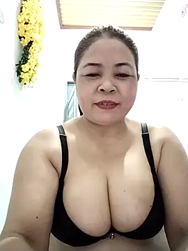 Snapshot of Baby-bigtits2026 chatting on 05/08/26, 09:58 Baby-bigtits2026 online show from 05/08/26, 09:58