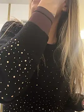 Snapshot of AmeelliaRose chatting on 02/23/26, 07:11 AmeelliaRose online show from 02/23/26, 07:11