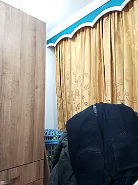 Snapshot of Apolo_Men chatting on 02/13/26, 04:19 Apolo Men online show from 02/13/26, 04:19