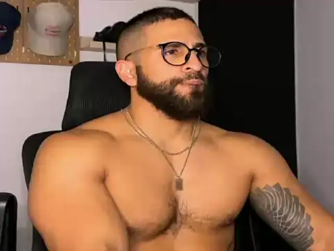 Snapshot of SamDornan51 chatting on 02/07/26, 12:58 SamDornan51 online show from 02/07/26, 12:58