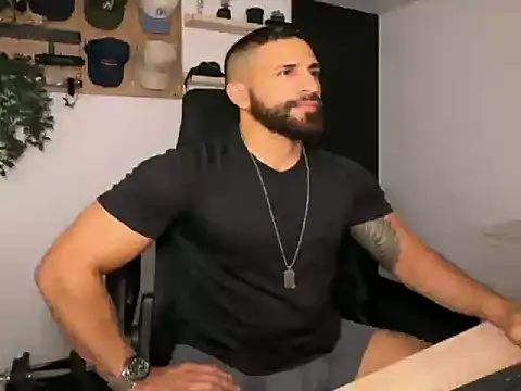 Snapshot of SamDornan51 chatting on 02/15/26, 10:06 SamDornan51 online show from 02/15/26, 10:06