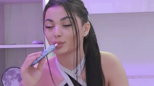 Snapshot of MayaMadison chatting on 02/10/26, 09:41 MayaMadison online show from 02/10/26, 09:41