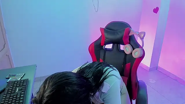 Snapshot of lunakill chatting on 03/03/26, 06:25 lunakill online show from 03/03/26, 06:25