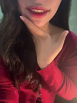 QuynhAnh 2k1 online show from 02/08/26, 02:15