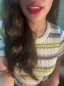 QuynhAnh 2k1 online show from 02/11/26, 08:08