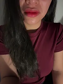 QuynhAnh 2k1 online show from 02/22/26, 09:24