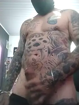 Snapshot of Focatattoo chatting on 05/18/26, 02:34 Focatattoo online show from 05/18/26, 02:34