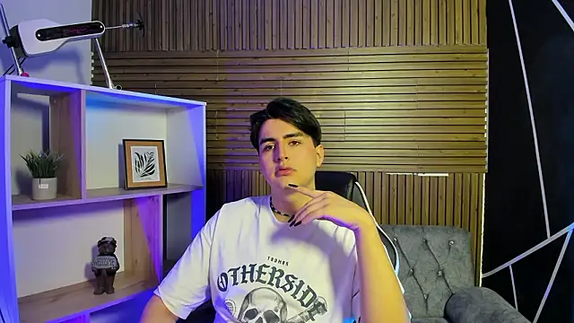 Snapshot of noahWolff_ chatting on 02/26/26, 05:39 noahWolff online show from 02/26/26, 05:39